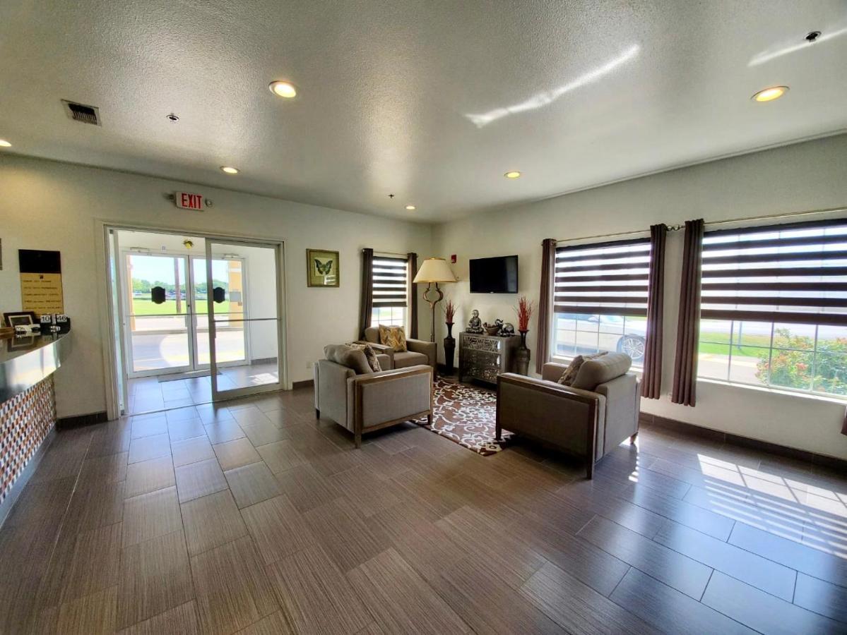Super 8 By Wyndham Forney/East Dallas Екстер'єр фото