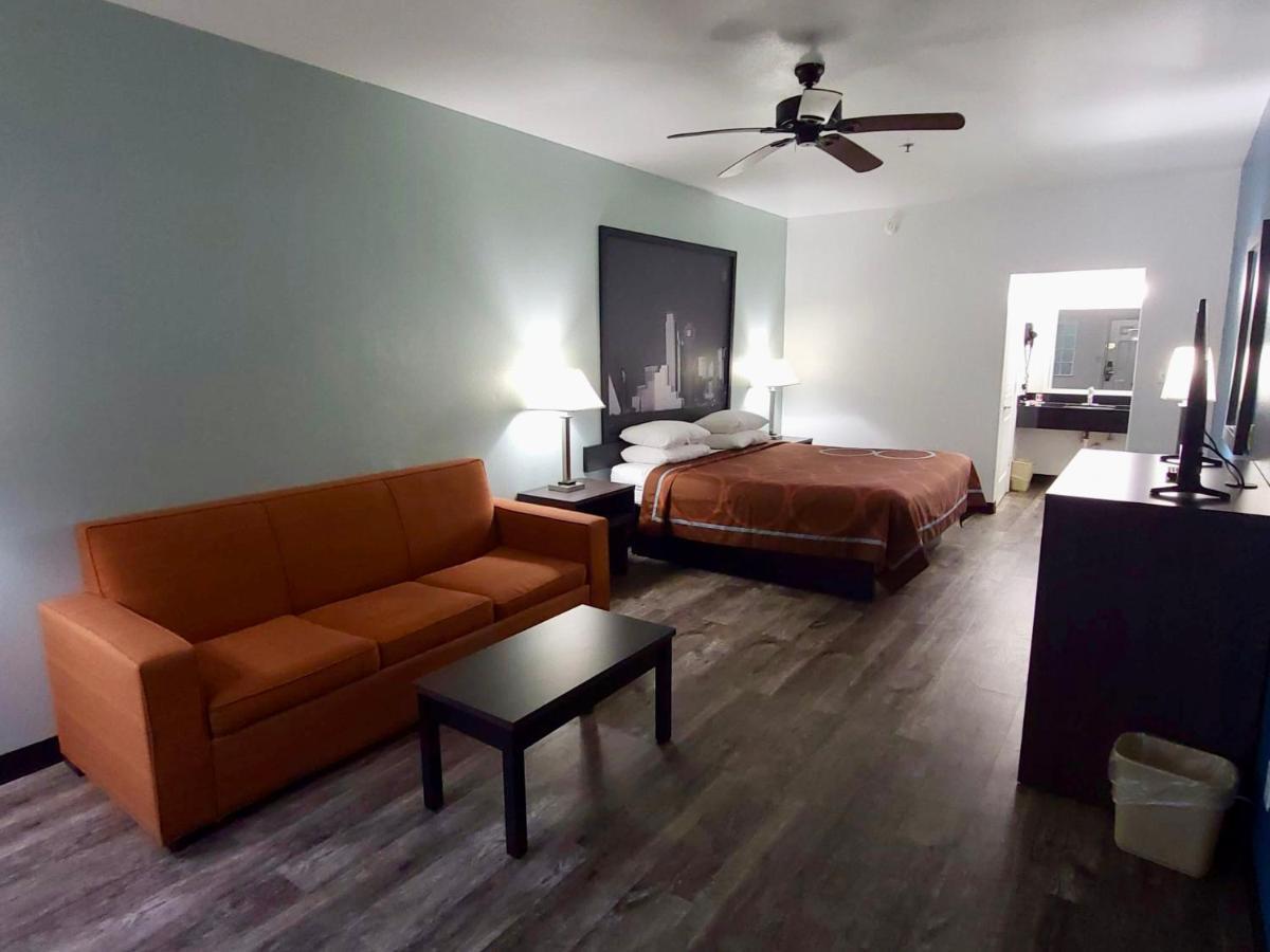 Super 8 By Wyndham Forney/East Dallas Екстер'єр фото