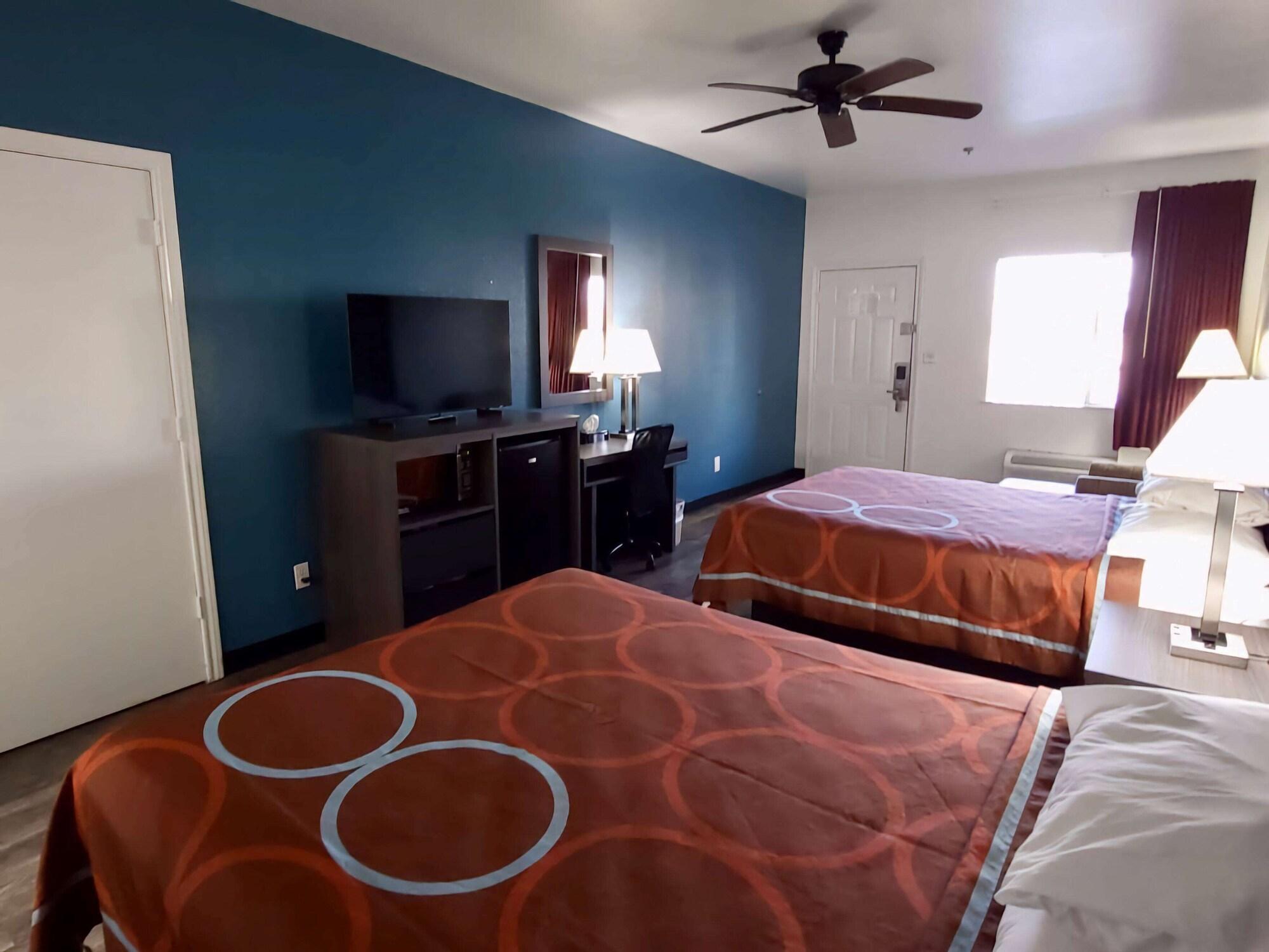 Super 8 By Wyndham Forney/East Dallas Екстер'єр фото